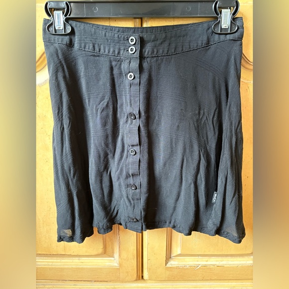 RVCA Black Button-Up Skirt - Picture 1 of 2